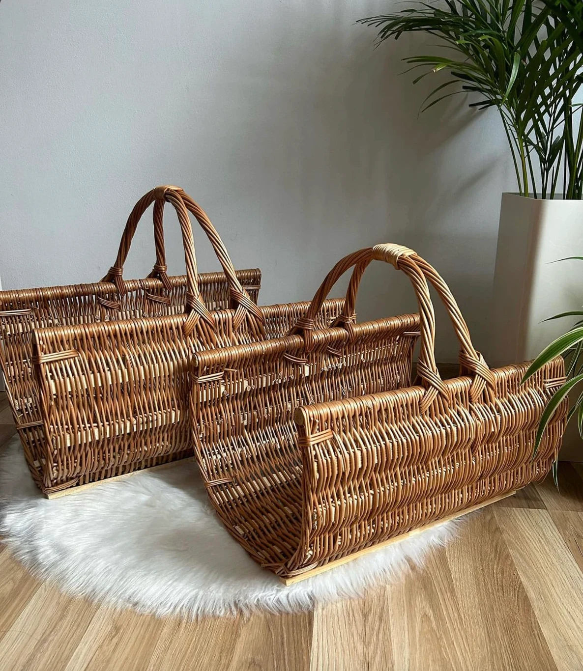 Log Carrier with Handle