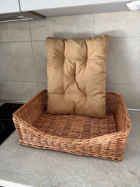 Wicker Pet Bed – Handmade Cat & Small Dog Basket